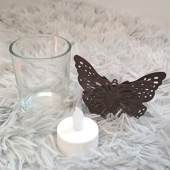 Brand New 3 Piece Butterfly Candle Holder Set🦋 - Picture 2 of 5
